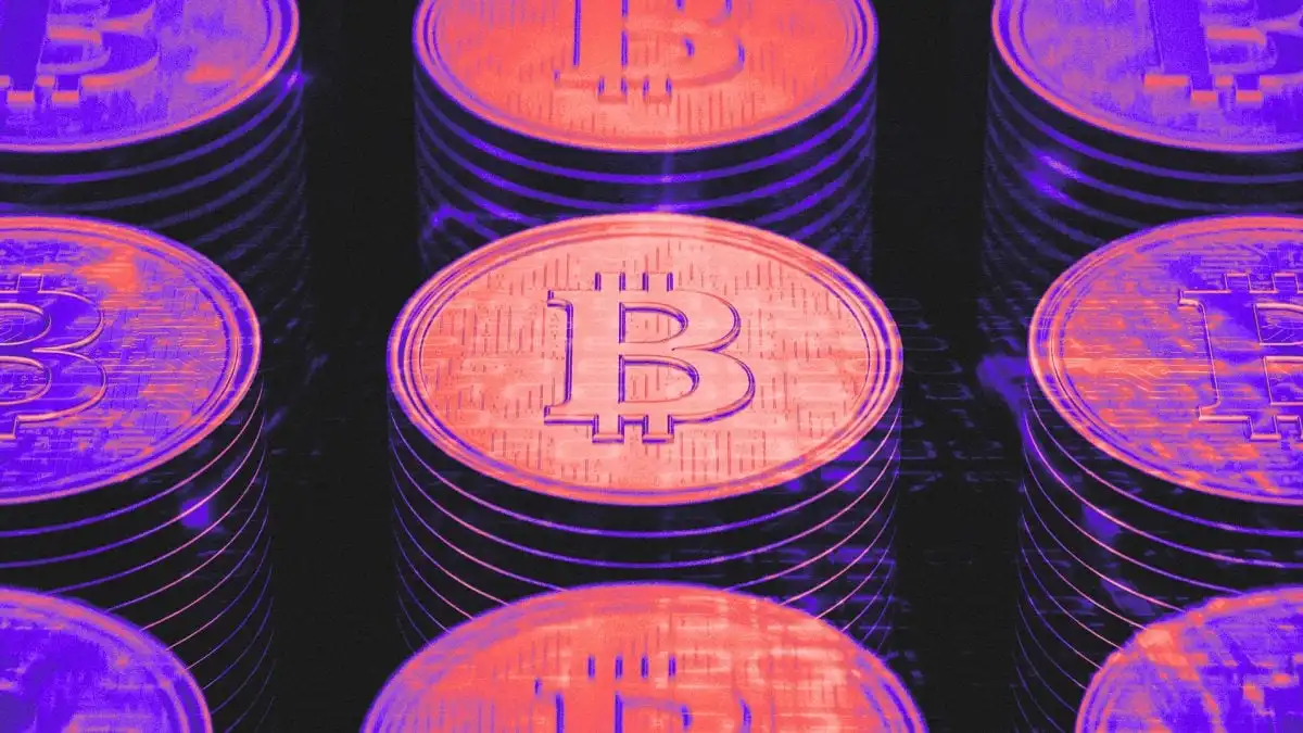 فشار فروش  بیت کوین ادامه دارد : قیمت در معرض کاهش به ۱۰۰ هزار دلار