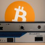 معدنچیان ASIC بیت کوین دوباره به سود رسیده‌اند؛ درآمد روزانه هر دستگاه چقدر است؟