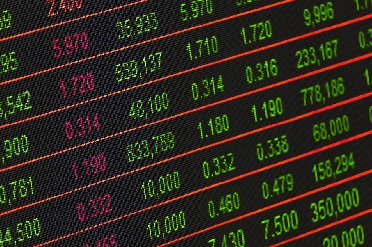 جهش شاخص دلار و تعرفه‌های ترامپ؛ بیت‌کوین در آستانه نوسانات سنگین